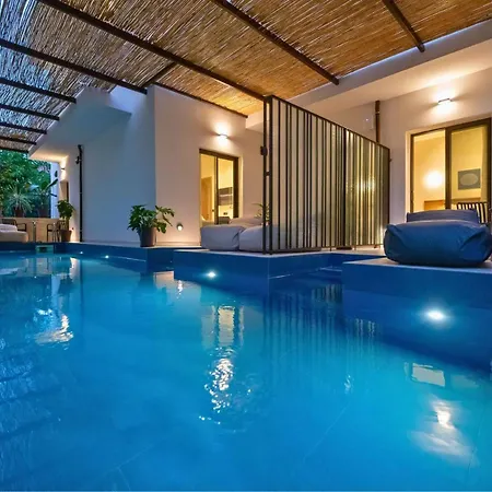 Lägenhetshotell Achinos - Mediterranean 3*